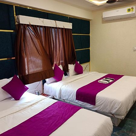Hotel Karnavati Ahmedabad Exterior photo